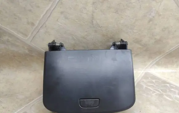 Chevrolet Captiva Glove box