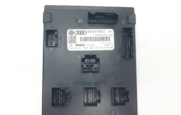 Audi A4 S4 B8 8K Central body control module 8K0907063D