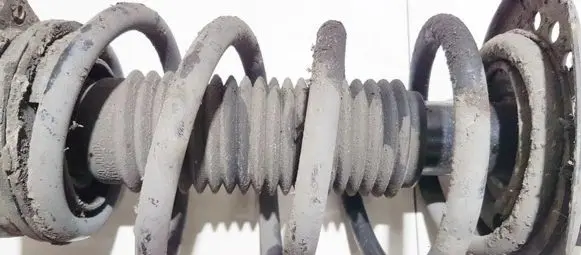 Nissan Qashqai+2 Front coil spring