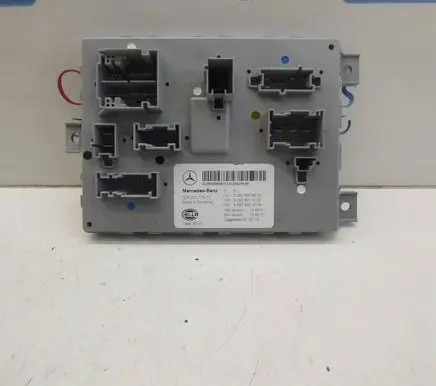 Mercedes-Benz C W205 SAM control unit A2229009808