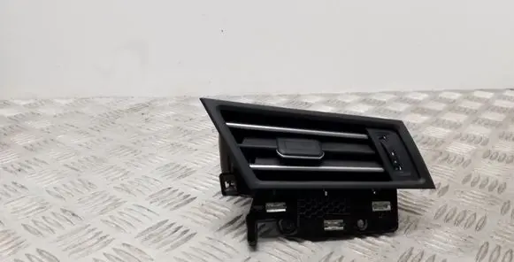 Volkswagen PASSAT B8 Dashboard side air vent grill/cover trim 3G2819702