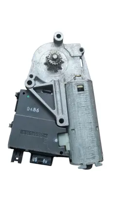 BMW 7 E38 Sunroof motor/actuator 67618370810