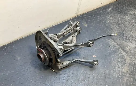 BMW 3 F30 F35 F31 Rear wheel hub spindle/knuckle 6792524