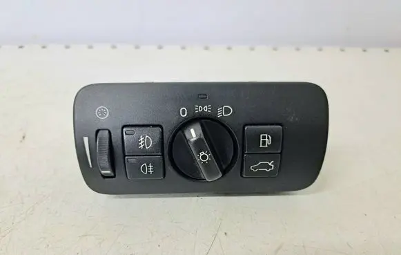 Volvo V70 Light switch 30739414