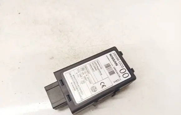 Nissan X-Trail T30 Door control unit/module 28596CC000