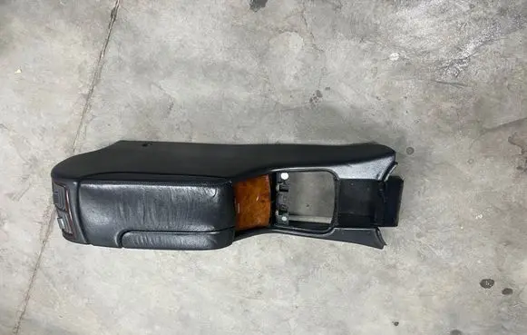 Mercedes-Benz S W220 Armrest A2206800650