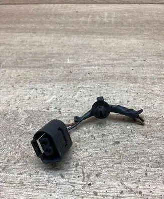 BMW X5 F15 Plug wire 8364516 1813914725 2PIN
