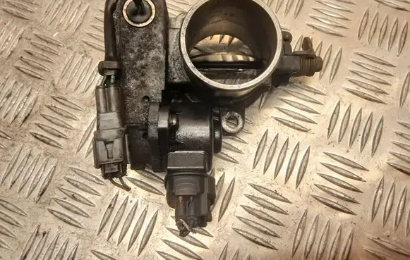 Toyota Corolla E120 E130 Throttle valve 8967221020