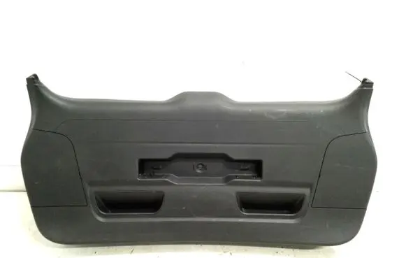 BMW 2 F46 Tailgate trim 7318941