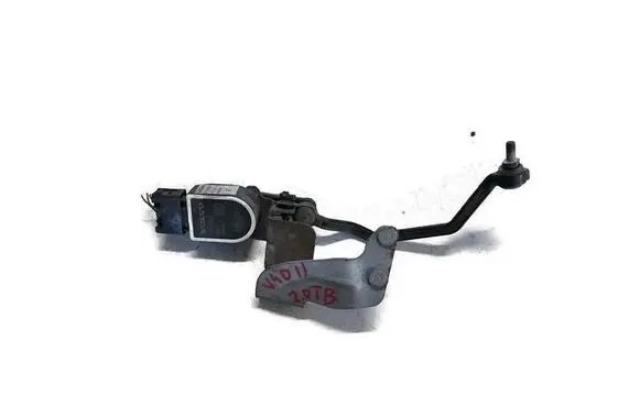 Volvo V40 Headlight/headlamp level sensor 31258179 1589 BL3KA