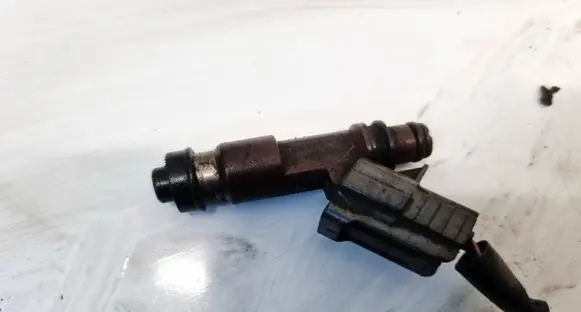 Subaru B9 Tribeca Fuel injector 5IKFM