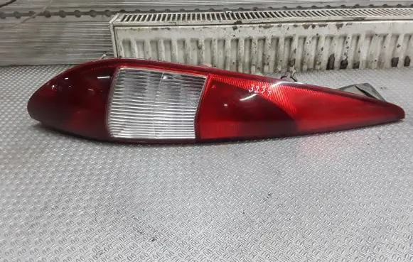 Ford Mondeo Mk III Rear/tail lights