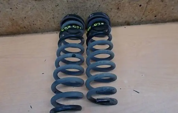 BMW 1 E81 E87 Front coil spring