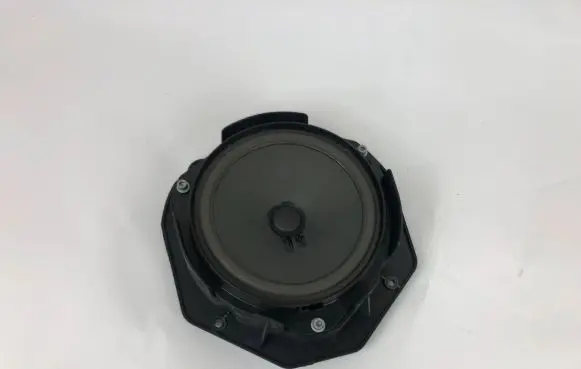 Maserati Ghibli Front door speaker 670006570 24143