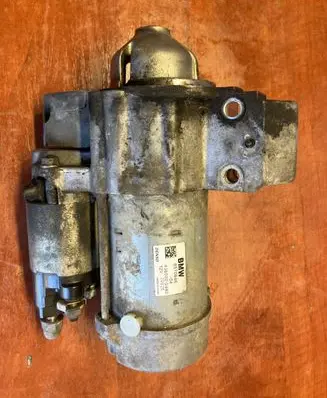 BMW X4 F26 Starter motor 8570846 4380000492