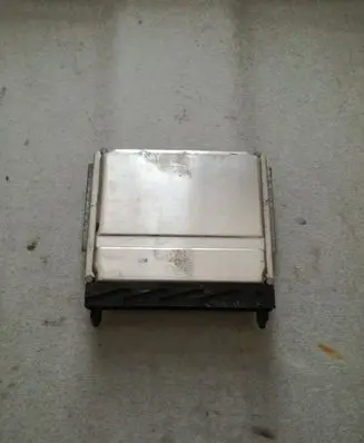Volvo S80 Engine control unit/module 0261206272