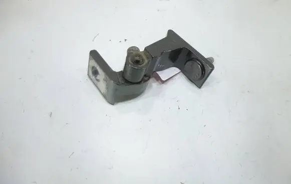 Audi A4 S4 B9 Rear door upper hinge 8W0831403A A046574
