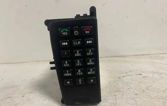 Volvo V70 Phone keyboard 30752243 438404520317 2204384A