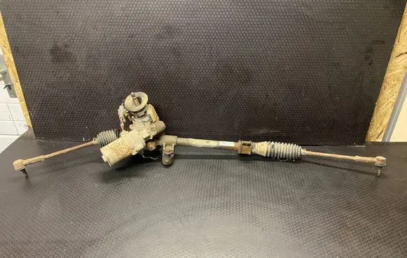 Suzuki Swift I Steering rack s107003297