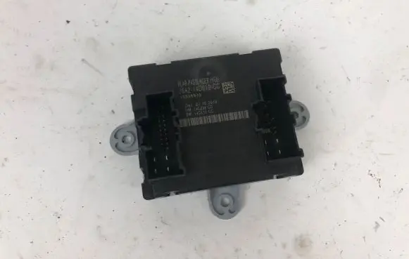 Jaguar I-Pace Door control unit/module J8A214D619CC 14C238CD 10336940