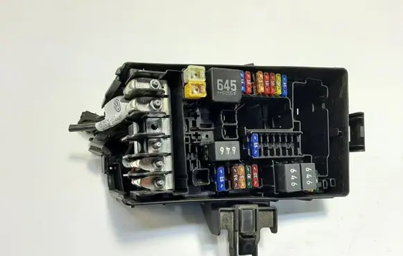 Skoda Octavia Mk3 (5E) Fuse module 5Q0907361D 5Q0937125B
