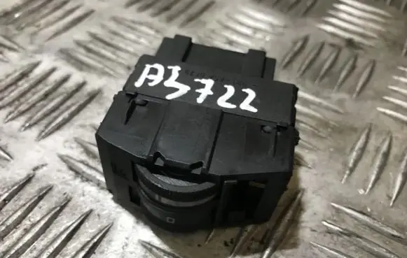 Audi A6 S6 C5 4B Headlight level height control switch 4b0919094 04052205
