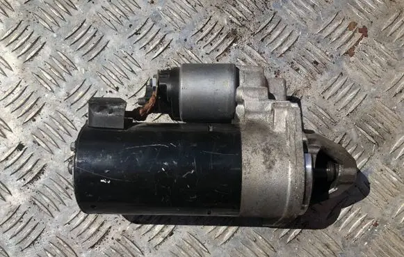 Mercedes-Benz E C207 W207 Starter motor A6519062800 0001139065