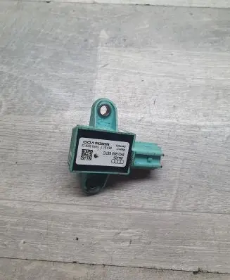 Audi A6 S6 C6 4F Airbag deployment crash/impact sensor 8K0955557C 5WK4380902