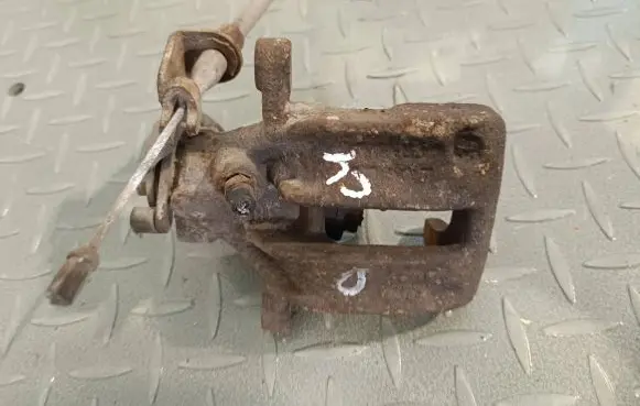 Audi A6 S6 C4 4A Rear brake caliper