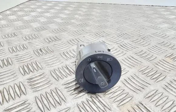 Skoda Roomster (5J) Light switch 3B0941531B K08779