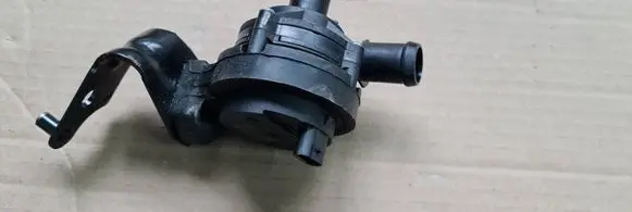 Audi Q3 F3 Electric auxiliary coolant/water pump 3QF121599C