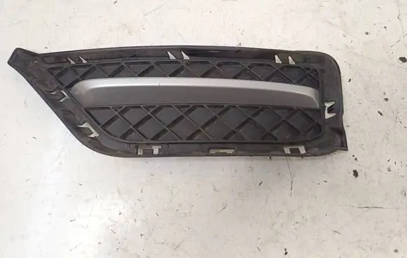 BMW X1 E84 Front bumper lower grill 7303757 16771 190174