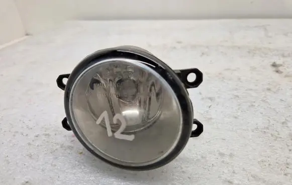 Toyota Avensis T270 Front fog light