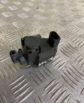 Audi A5 8T 8F Turbo solenoid valve 059906609B