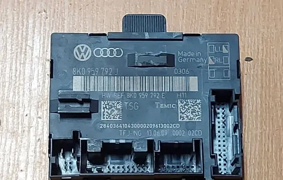 Audi A4 S4 B8 8K Door control unit/module 8K0959792J