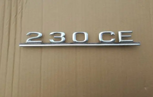 Mercedes-Benz W123 Manufacturer badge logo/emblem 1238172115