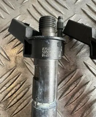 BMW X5 F15 Fuel injectors set 0445118022 03547