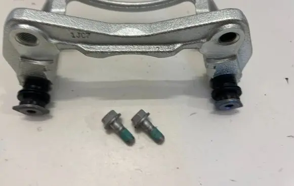 Mitsubishi Carisma Front brake caliper MR911816
