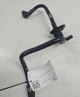 Volkswagen PASSAT B5 Vacuum line/pipe/hose 321611813D