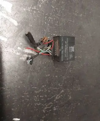 Audi A4 S4 B5 8D Tow bar trailer control unit/module 321095