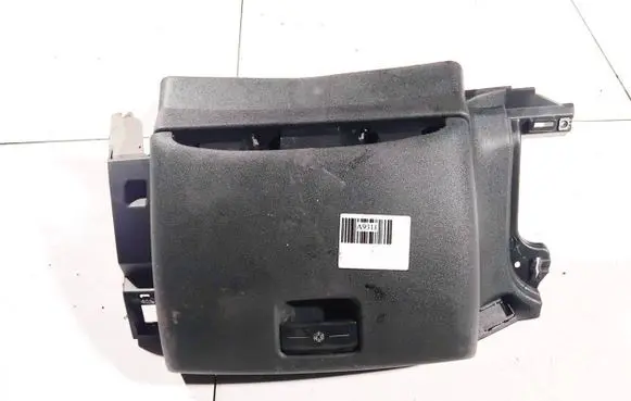 Glove box