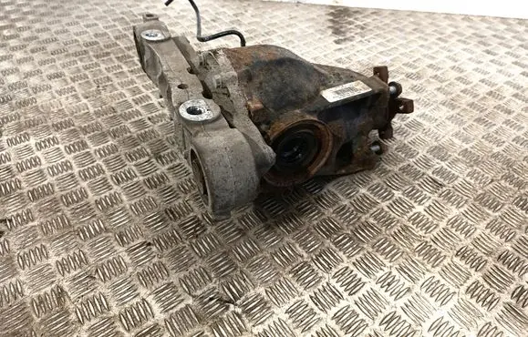 Mercedes-Benz Vito Viano W447 Rear differential A4473500914 A4473510206 Q2384741