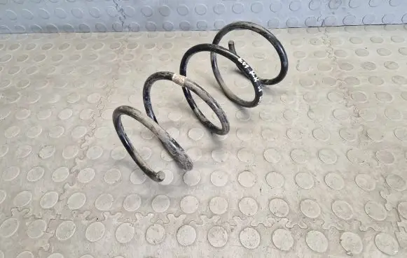 BMW 5 E60 E61 Front coil spring