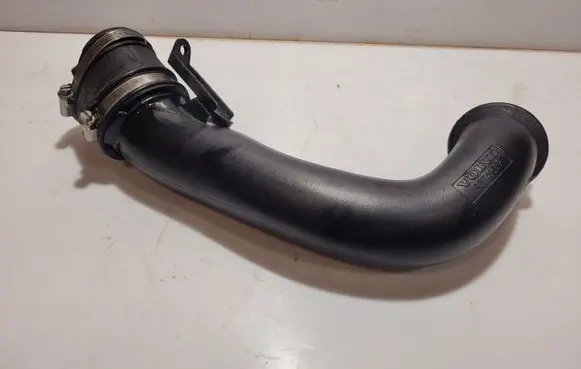 Volvo V70 Intercooler hose/pipe 30741667