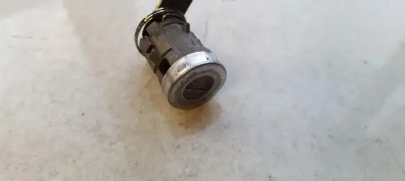 Suzuki Jimny Front door lock (next to the handle) 