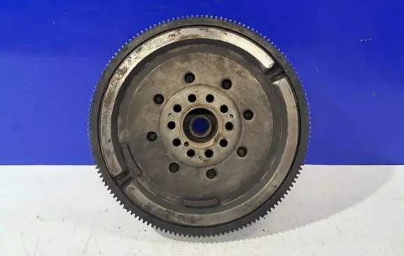Volvo V70 Flywheel 8647127 30783311