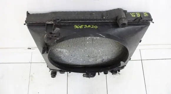 BMW X5 E53 Coolant radiator 2248724