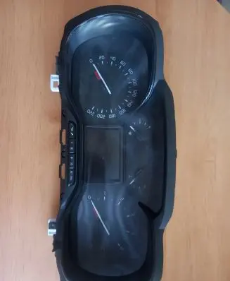 Citroen Berlingo Speedometer (instrument cluster) 983808198000
