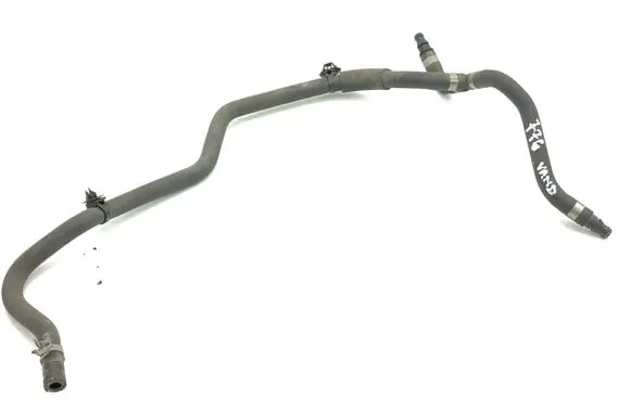 Infiniti Q50 Engine coolant pipe/hose
