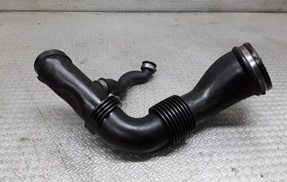 Ford Focus Air intake duct part 4M519A673AD